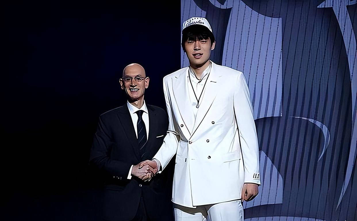 虎扑NBA-杨瀚森和克林根：波特兰开拓者内线新秀的风格对比